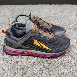 Altra Timp 1.5 Women's Size 8 Trail Running Shoes Dark Gray Fuchsia Foot Shape